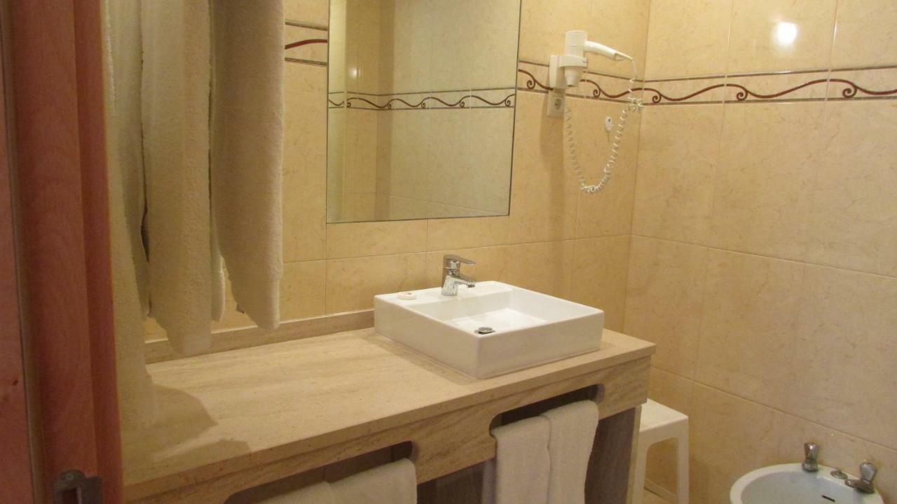 Apartamentos Cabrita Ольюш-ди-Агуа  Экстерьер фото
